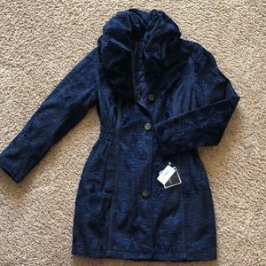 Faux fur lady’s small coat